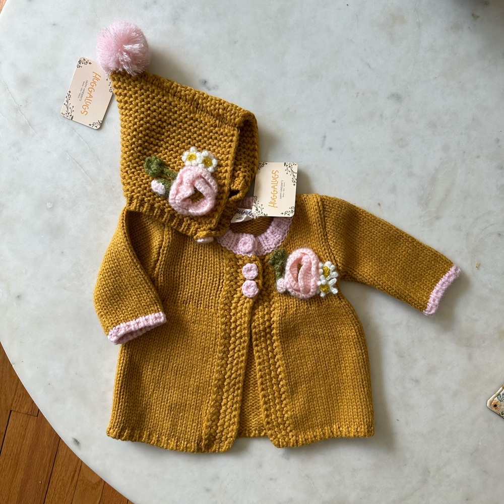 Huggalugs Poppy Sweater and bonnet